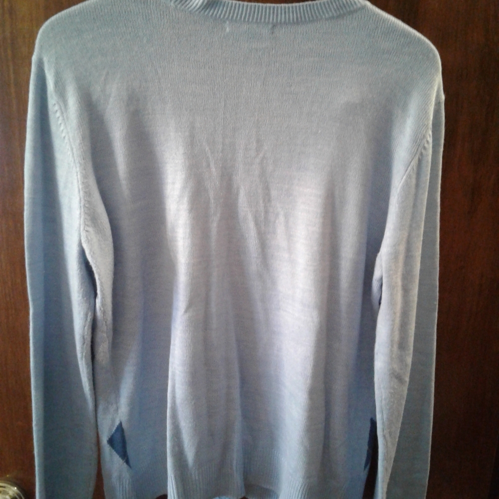 Sweater - Picture 2 of 3